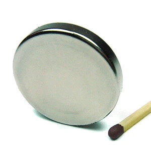 Disco magnetico Ø 30,0 x 5,0 mm N50 nichel - aderenza 10,5 kg
