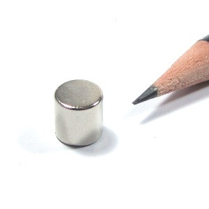 Disco magnetico Ø 8,0 x 8,0 mm N42 nichel - aderenza 2,5 kg