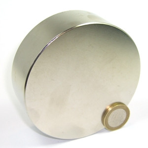 Disco magnetico Ø 90,0 x 30,0 mm N48 nichel - aderenza 260 kg