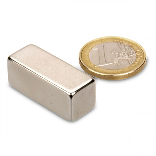 Cuboide magnetico 30,0 x 12,0 x 12,0 mm N52 nichel - aderenza 17,5 kg