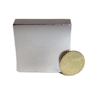 Cuboide magnetico 40,0 x 40,0 x 10,0 mm N40 nichel - aderenza 35 kg