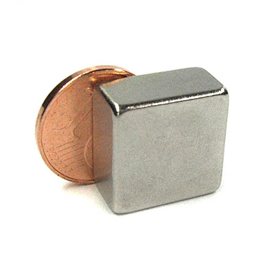 Cuboide magnetico15,0 x 15,0 x 8,0 mm N40 nichel - aderenza 8,6 kg