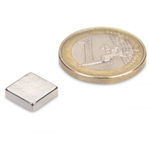 Cuboide magnetico 10,0 x 10,0 x 3,0 mm N45 niickel - aderenza 1,7 kg